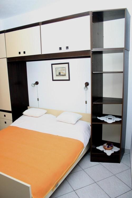 Apartments Ivan Orlic Vinišće Szoba fotó