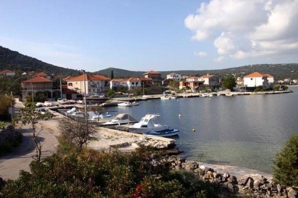 Apartments Ivan Orlic Vinišće Kültér fotó