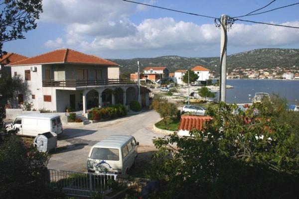Apartments Ivan Orlic Vinišće Kültér fotó